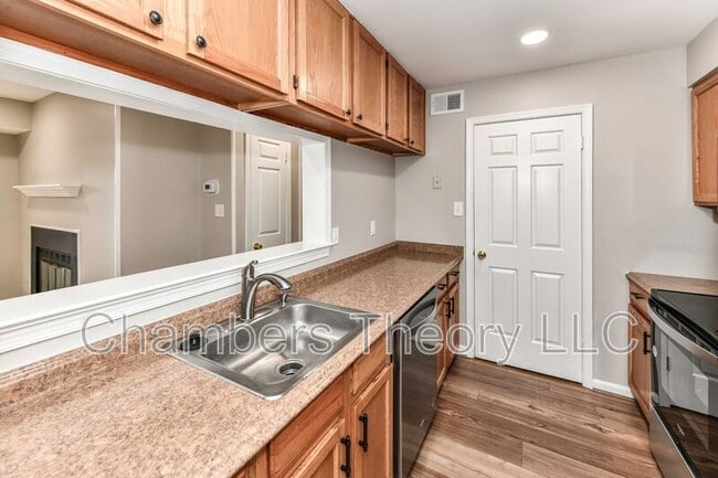 Photo - 8616 Shadwell Dr Apartment