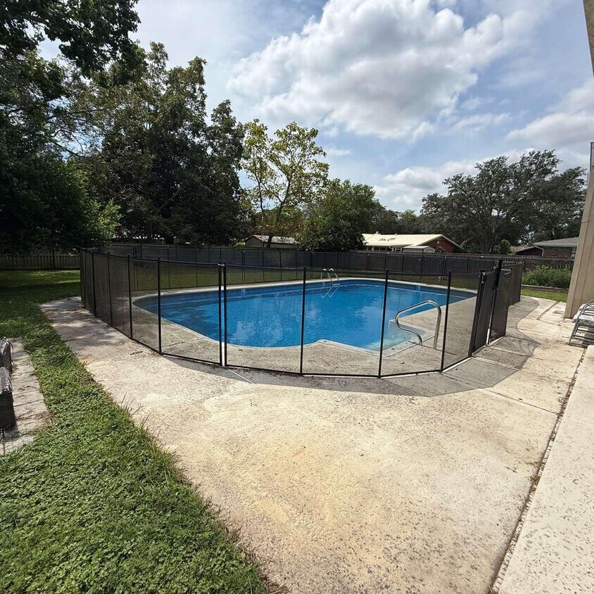 Primary Photo - 223 Lincoln Dr NW