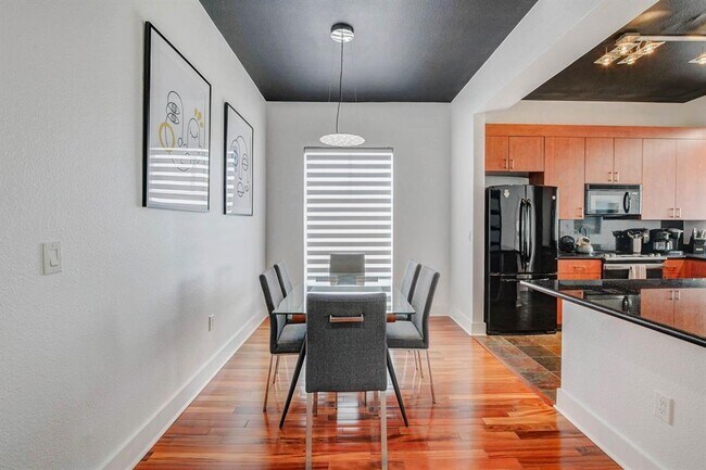 Foto del edificio - 3505 Sage Rd