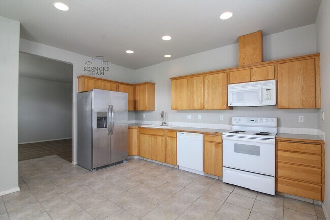 Building Photo - 3 Bedroom, 2 Bath Home in Pasco