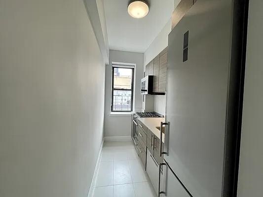 Foto del edificio - 350 E 62nd St