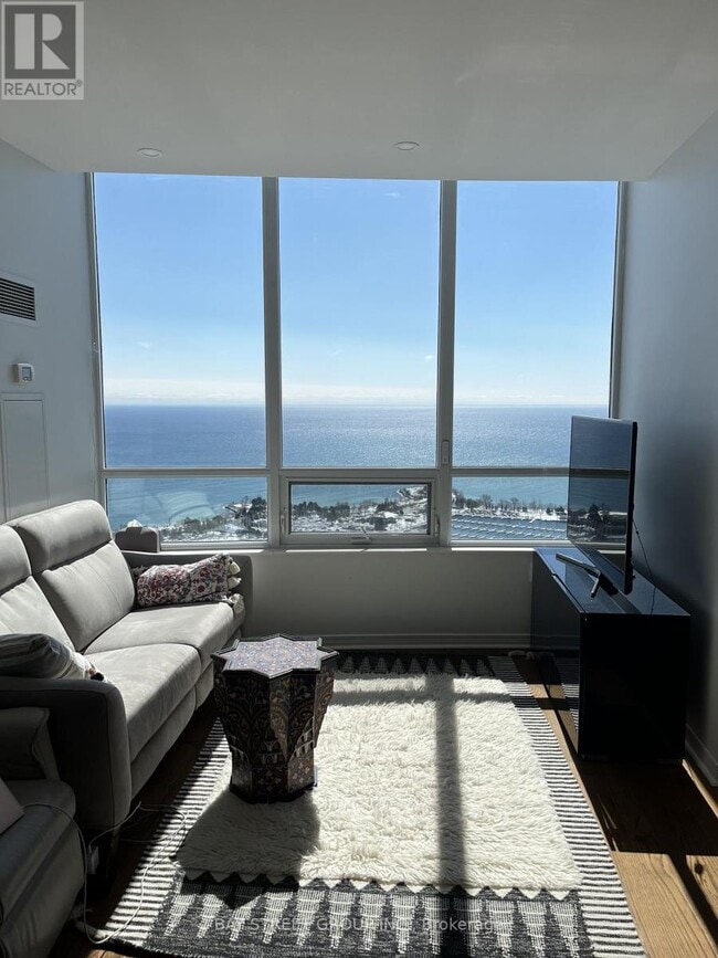 Building Photo - 2230 Lake Shore Blvd W