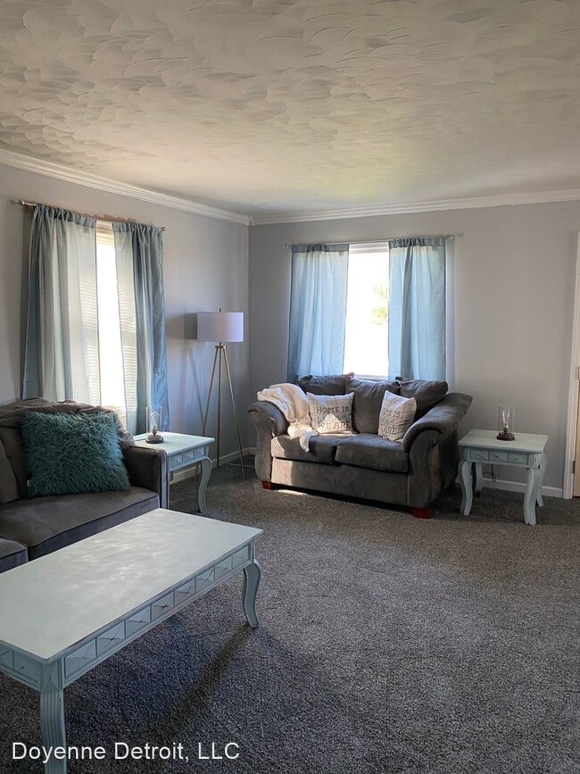 Building Photo - 3 br, 1 bath House - 341 Sibley