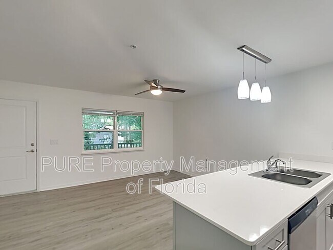 Foto del edificio - 318 NE 7th Terrace