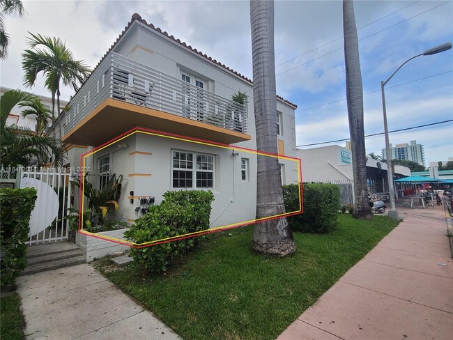 Building Photo - 439 15th St