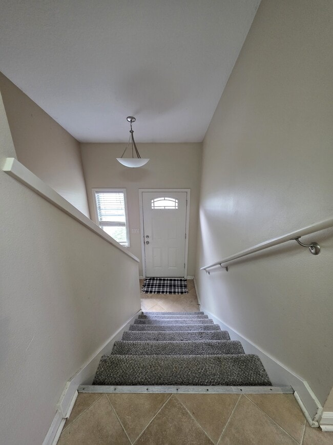 Building Photo - 3817 Marigold Dr