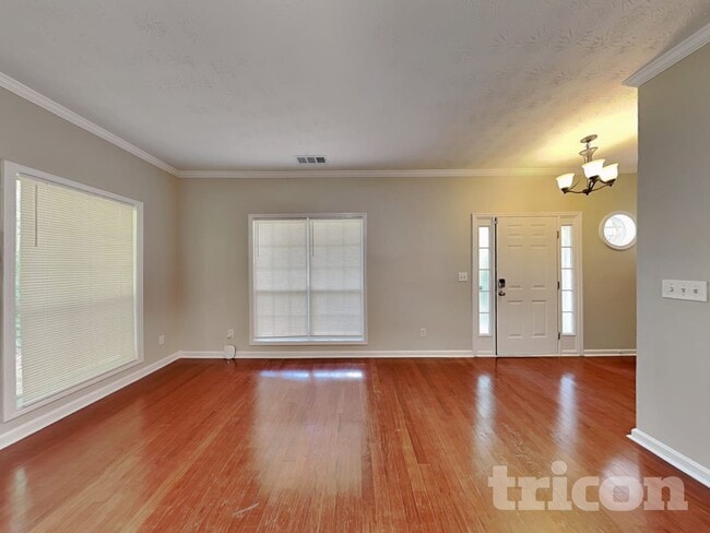 Building Photo - 5378 Fawn Ivey Ln