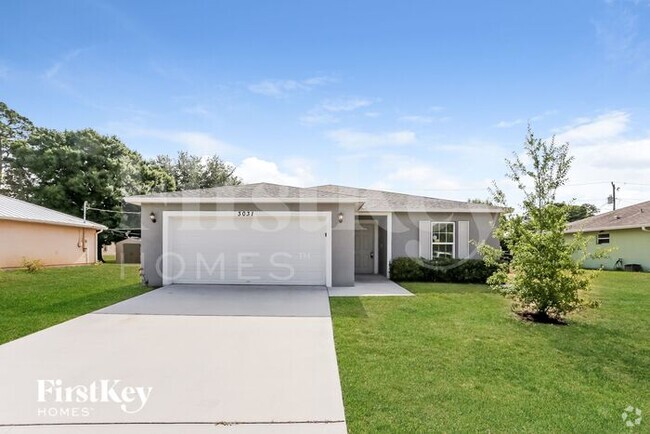 Building Photo - 3031 SW Segovia St