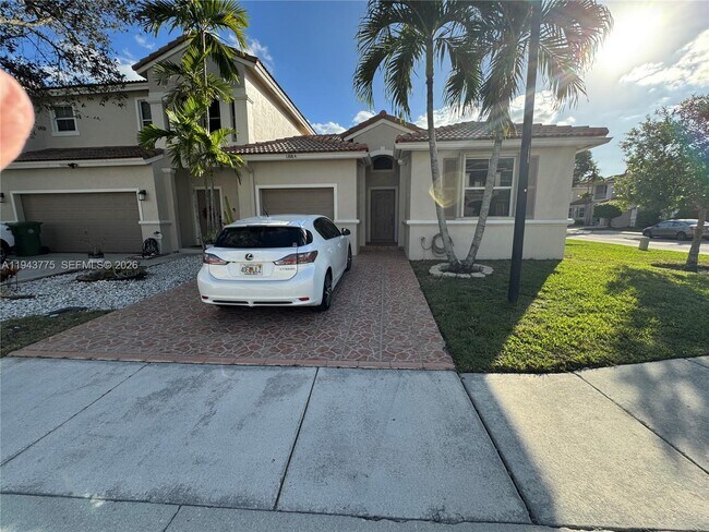 Foto del edificio - 13064 NW 9th Ct