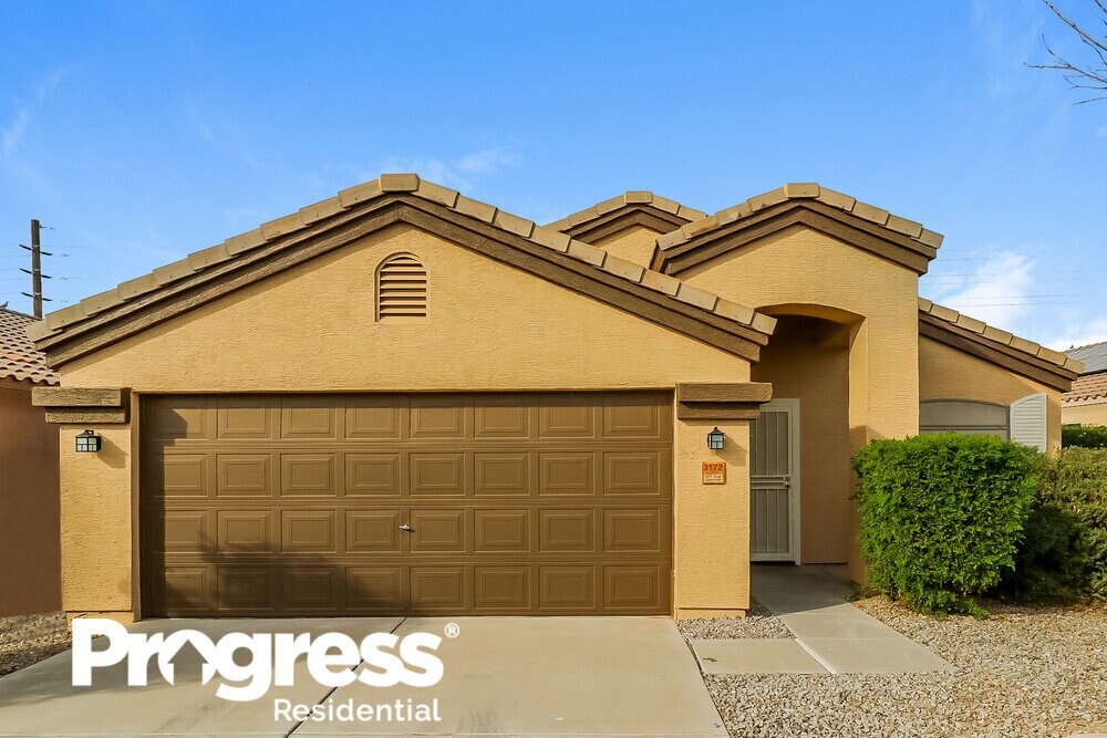 Foto principal - 3172 S 162nd Ln