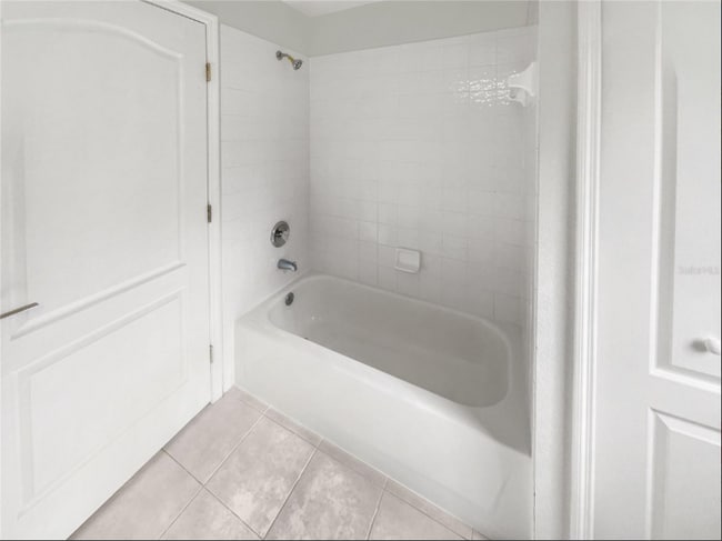 Foto del edificio - 725 Forestgreen Ct