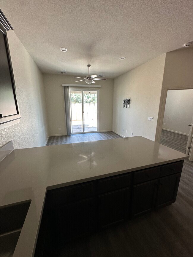 Foto del edificio - 6200 Chavez Ct