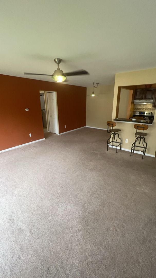 Foto del edificio - 306 Sunset Ln