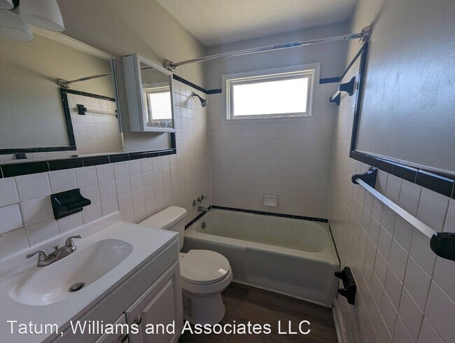 Foto del edificio - 3 br, 1 bath House - 817 Fox Street