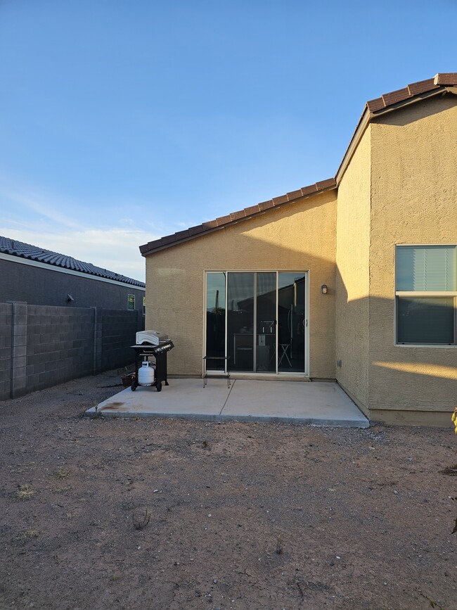 Foto del edificio - 7028 E Gamebird Way