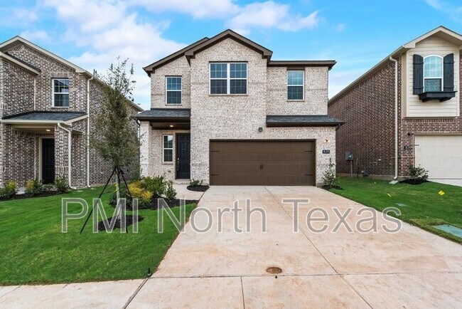 Building Photo - 825 Portina Dr