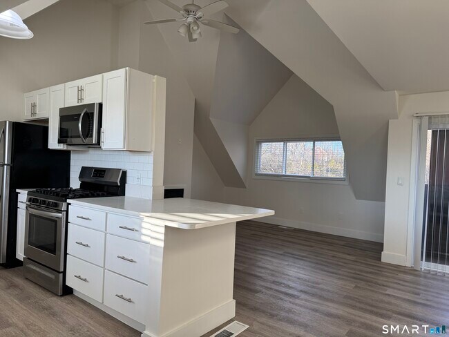 Building Photo - 87 Montoya Dr