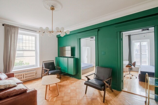 Building Photo - 1245 Rue St Marc