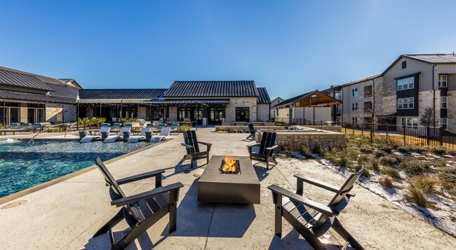 Building Photo - Sleek 2BR Gem: Modern Living in Austin's H...