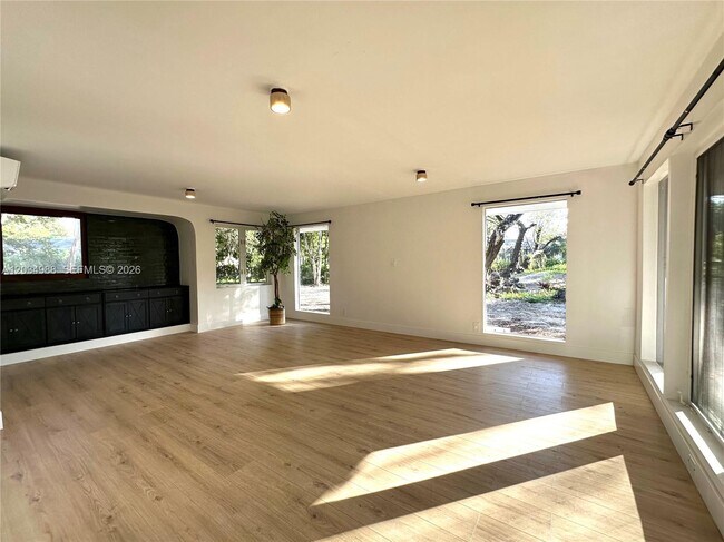 Foto del edificio - 17010 SW 77th Ave