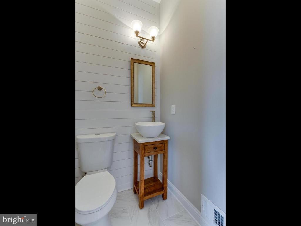 Primary Photo - 9421 Van Arsdale Dr
