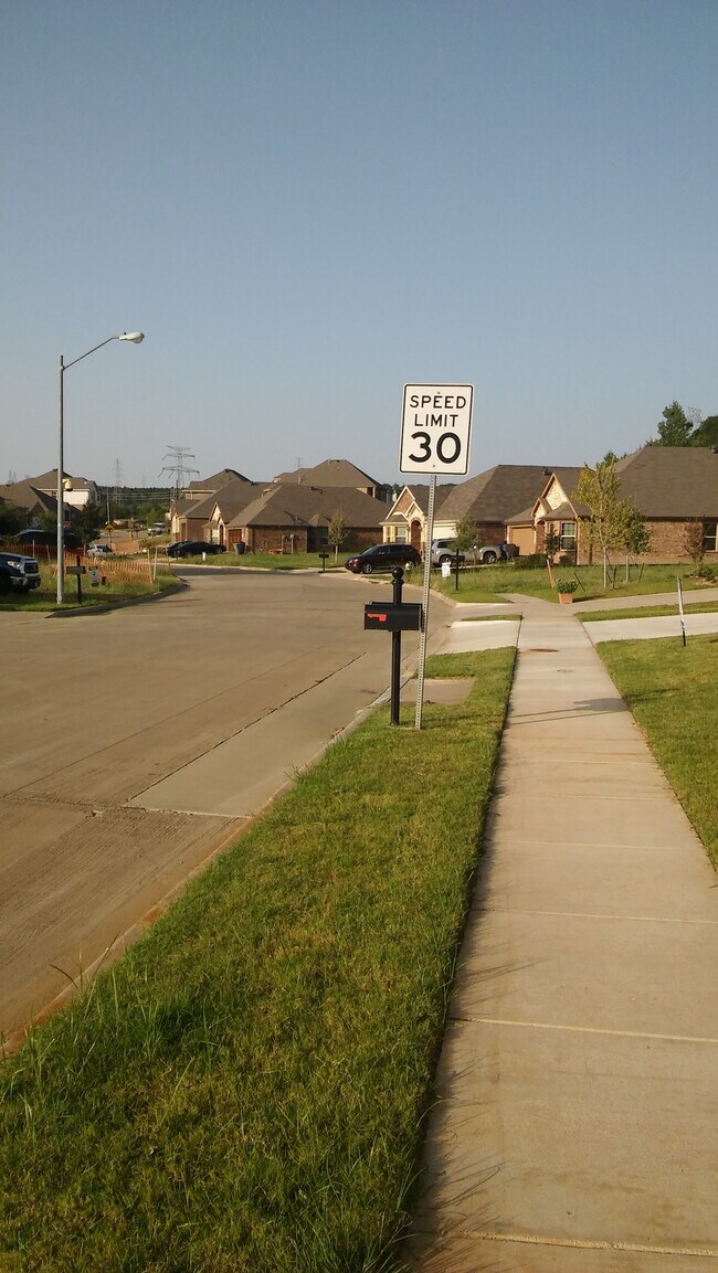 Foto del edificio - 5686 Mountain Hollow Dr