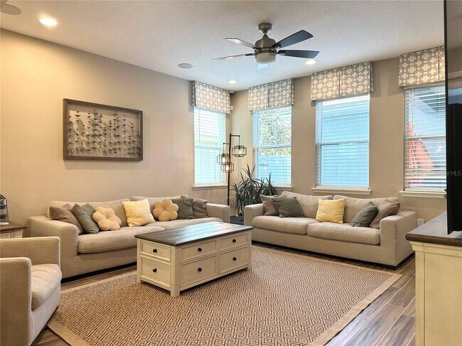 Foto del edificio - 15824 Marina Bay Dr