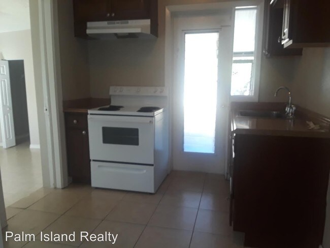 Building Photo - 2 br, 1 bath House - 1113 56th Ave N