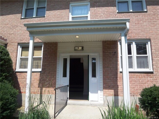 Foto del edificio - 91 Shoreview Dr