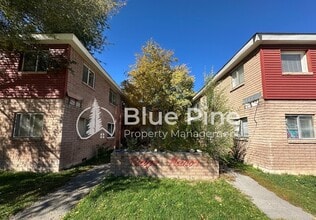 Building Photo - 360 S Ridge Ave