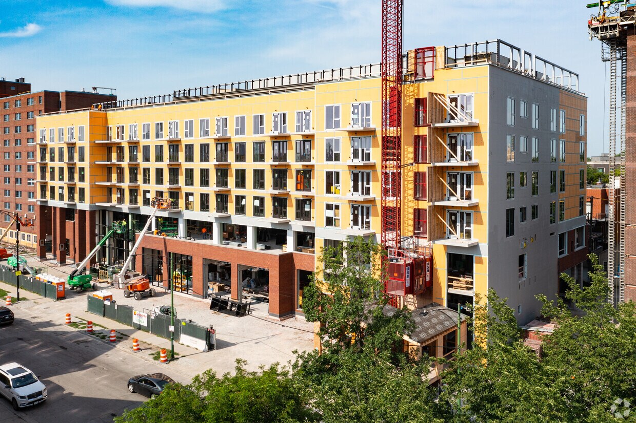 Edith Spurlock Sampson III Apartments 2700 N Sheffield Ave Chicago