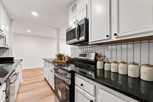 Foto del edificio - 5095 Roswell Rd NE