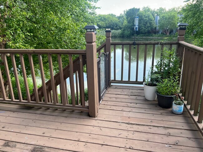 Foto del edificio - 362 Prairie Meadow Ln
