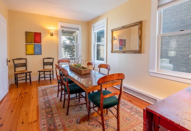 Foto del edificio - 2755 Essex Rd