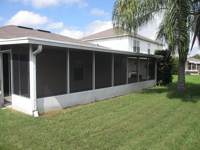 Building Photo - 4754 Willamette Cir