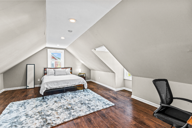 Foto del edificio - 206 E 37th St