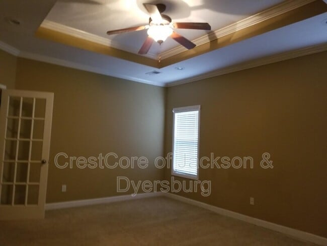 Building Photo - 147 Henderson Rd
