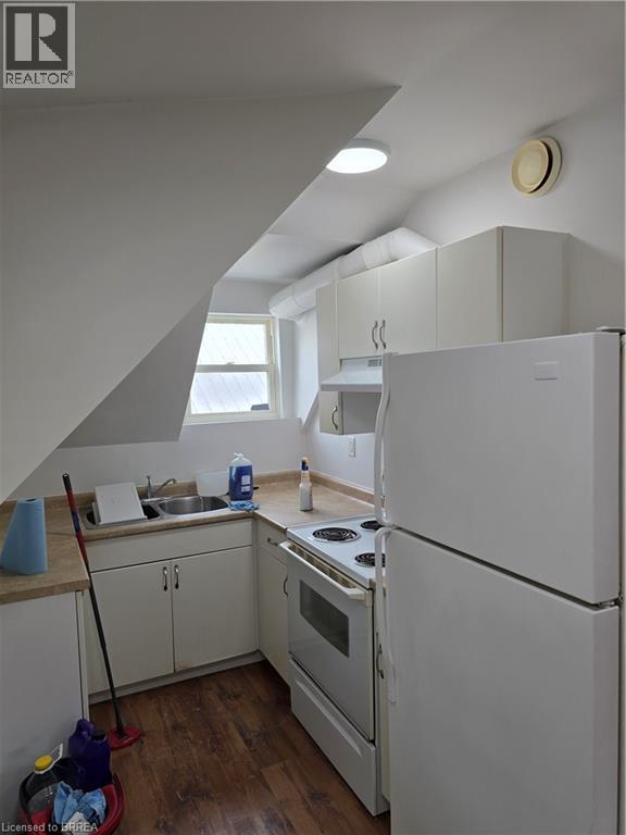 Building Photo - 42 Sheridan St