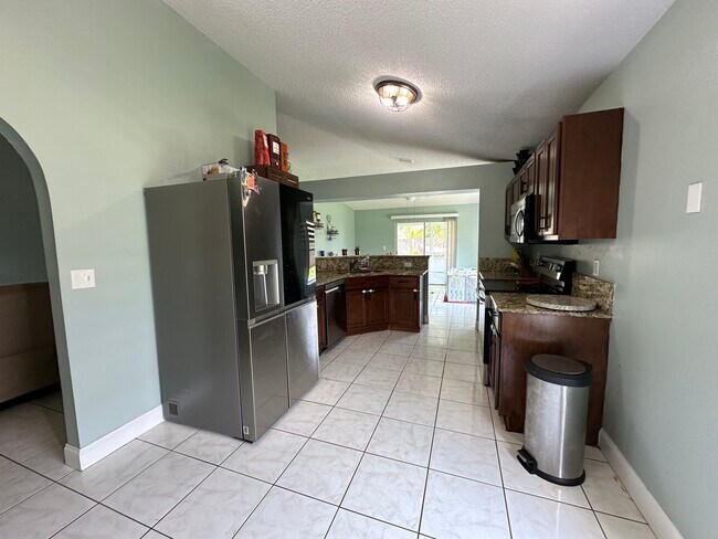 Foto del edificio - 3637 SW Bonwold St