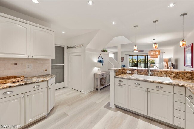 Foto del edificio - 26773 Hickory Blvd