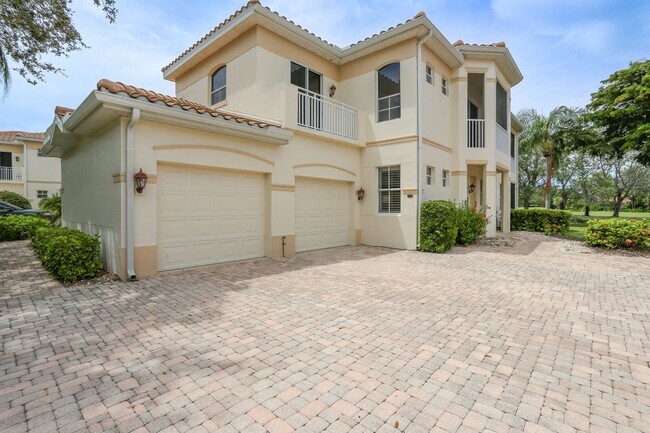 Building Photo - ** SPORTS MEMBERSHIP ** BONITA SPRINGS SPANISH WELLS COUNTRY CLUB ON GORGEOUS LAKE**