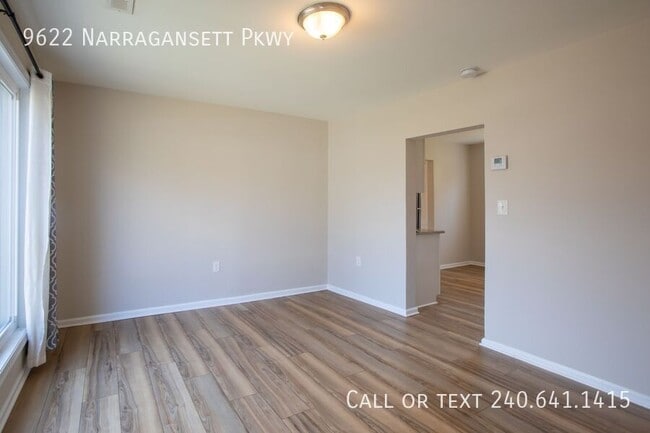 Building Photo - 9622 Narragansett Pkwy