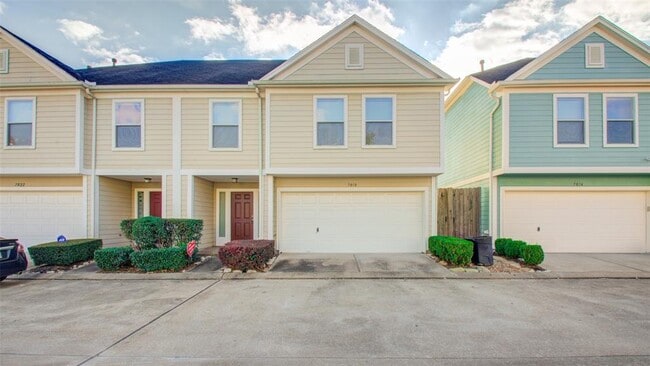 Front of Home - 7018 Woodridge Row Dr