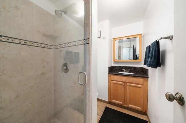 Foto del edificio - 2383 Florence Ave