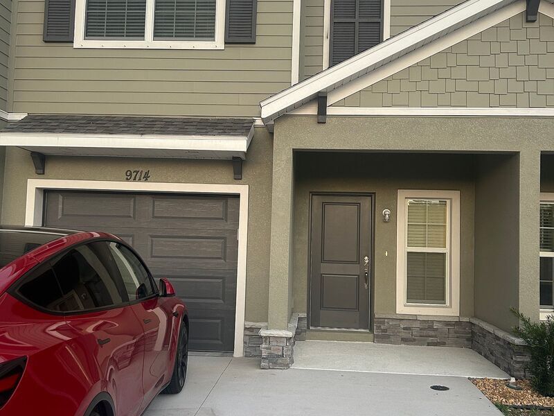 Foto principal - 9714 Sweetwell Pl