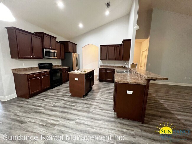 Foto del edificio - 3 br, 2.5 bath House - 135 Crab Apple Avenue