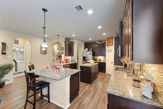 Foto del edificio - 111 Quail Meadow Dr