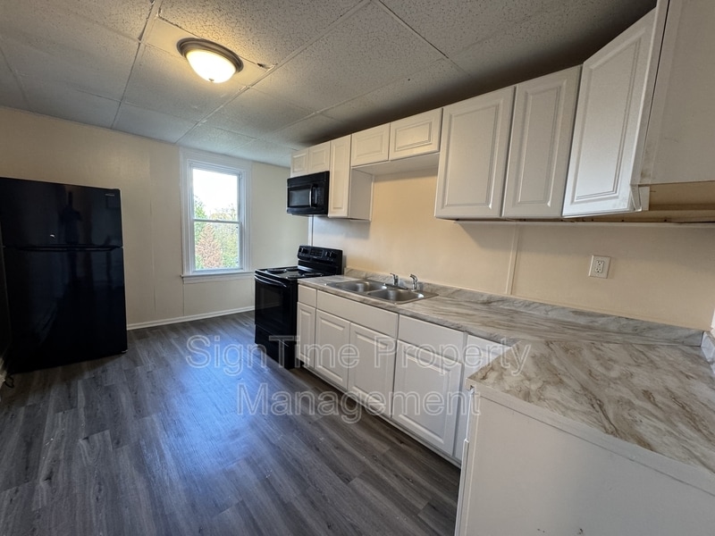 Foto principal - 666 N Prospect St