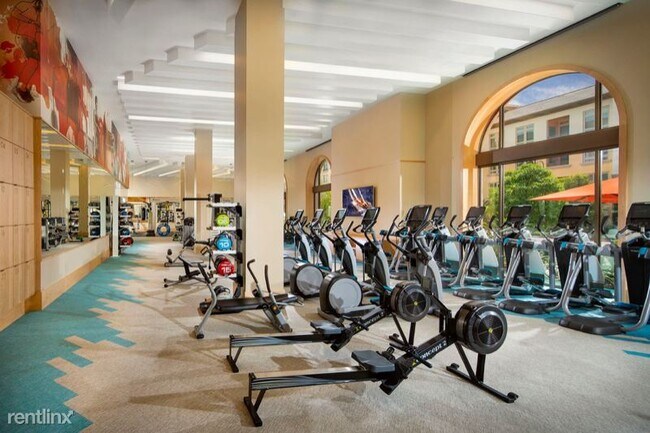 Foto del edificio - 2 br, 2 bath Condo - 3410 Montgomery Dr