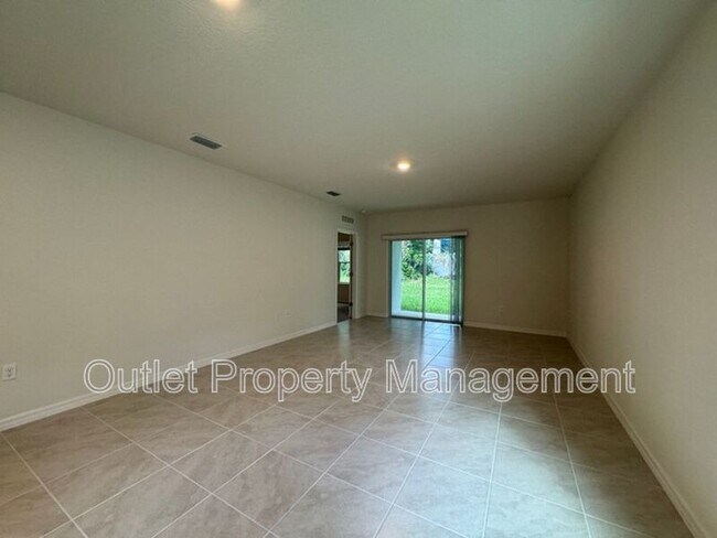 Building Photo - 391 Pelham Park Dr